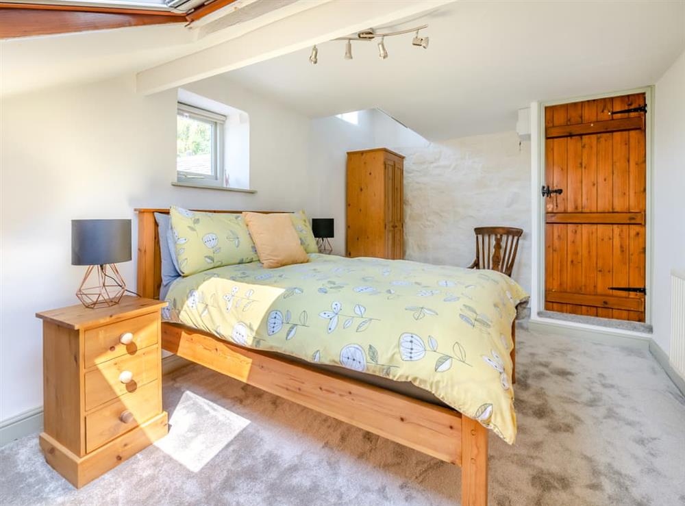 Double bedroom (photo 4) at Kingfisher Barn in Kirk Ireton, near Ashbourne, Derbyshire