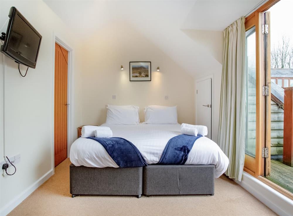 Double bedroom (photo 3) at Kingfisher in Blackawton, near Totnes, Devon
