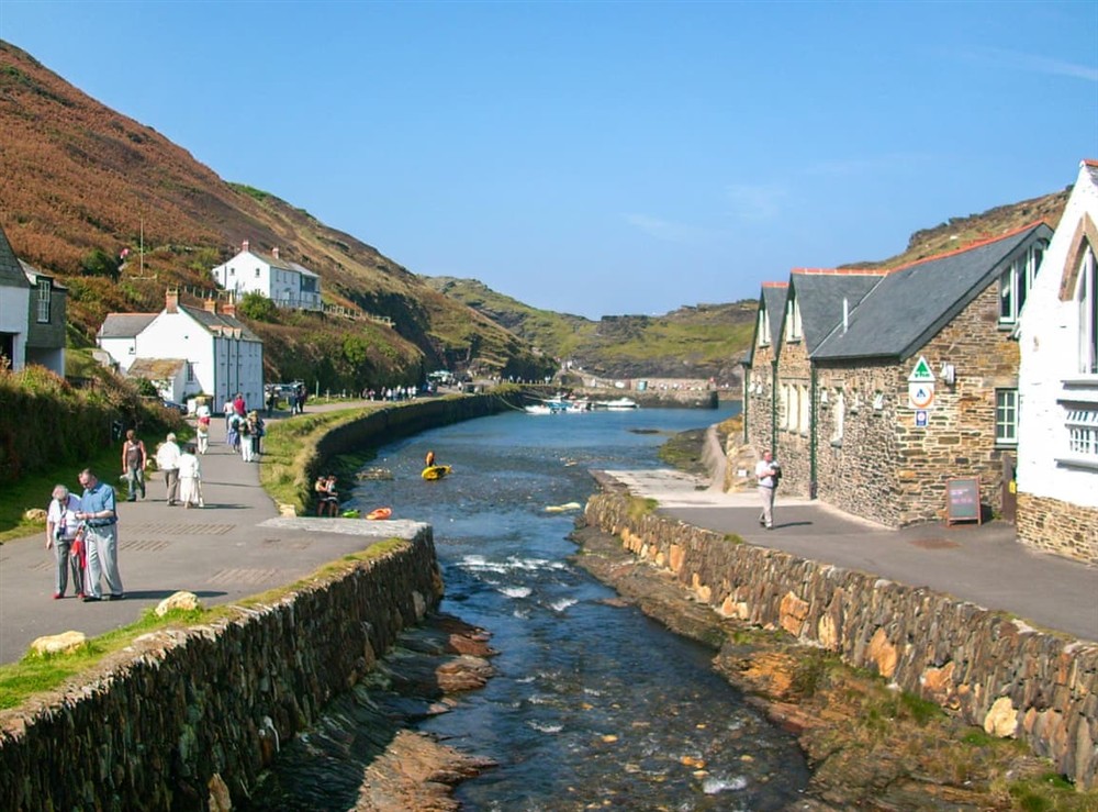 Boscastle Harbour at Kingfisher Cottage, 20 in Camelford, Cornwall