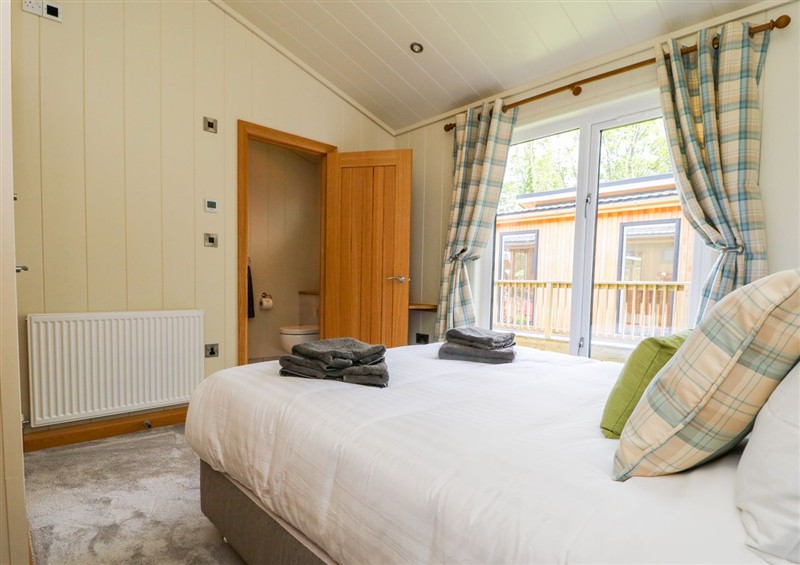 One of the 2 bedrooms at Kingfisher Lodge, Gargrave