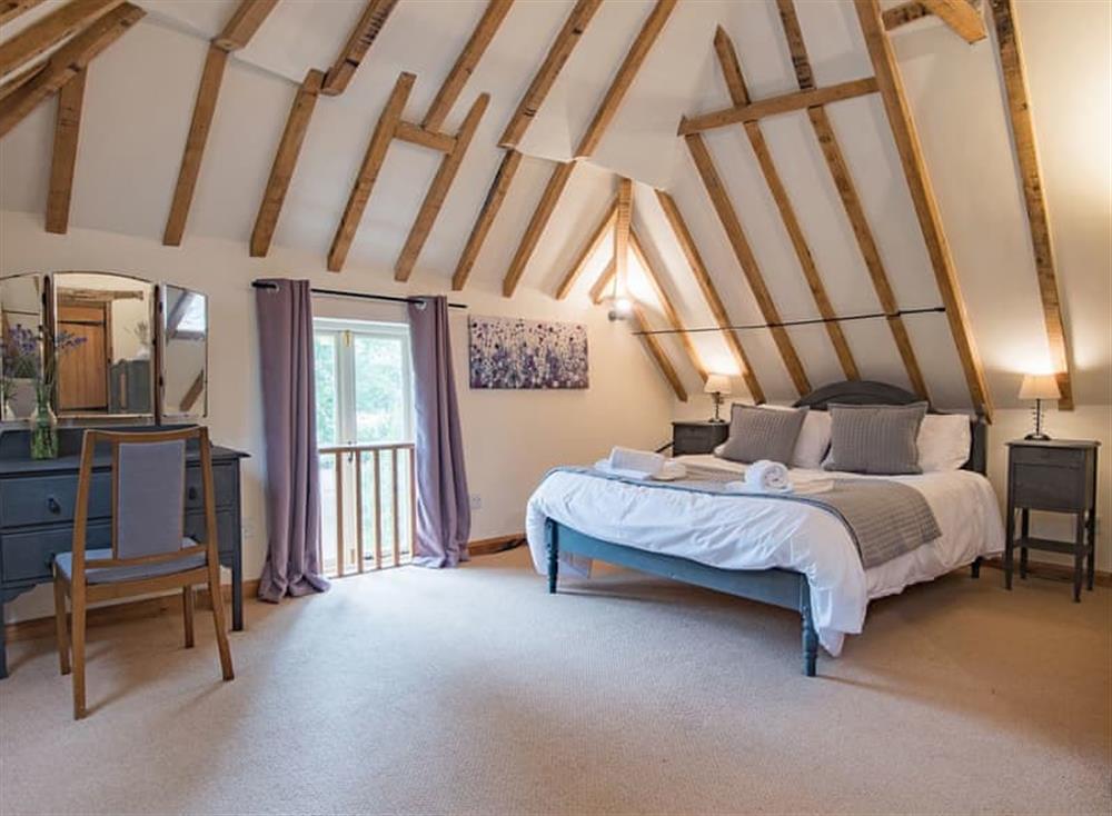 Double bedroom (photo 2) at Kingfisher Oast in Hollingbourne, England