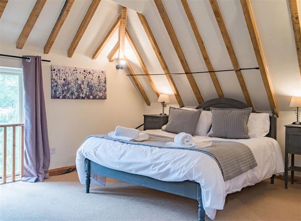 Double bedroom (photo 4) at Kingfisher Oast in Hollingbourne, England