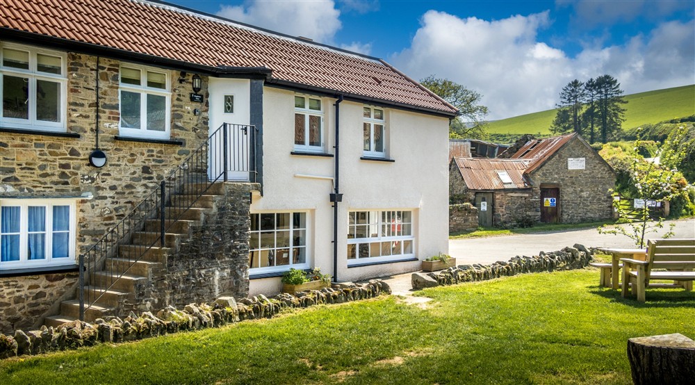 The exterior of Kingfisher View, Devon (photo 4) at Kingfisher View in Lynton, North Devon