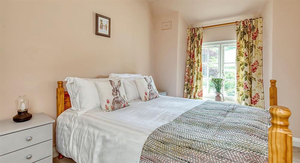 The second double bedroom at Kingfisher View in Lynton, North Devon