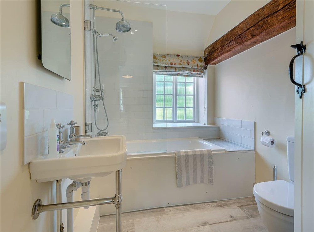 Bathroom (photo 4) at Kings Cottage South in Salisbury, Wiltshire