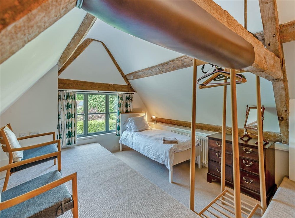 Single bedroom (photo 2) at Kings Cottage South in Salisbury, Wiltshire