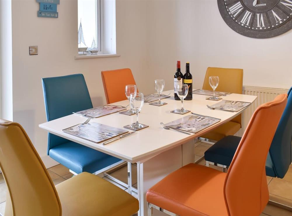 Attractive dining area within the kitchen/diner at Kings Haven in Mount Batten, near Plymouth, Devon