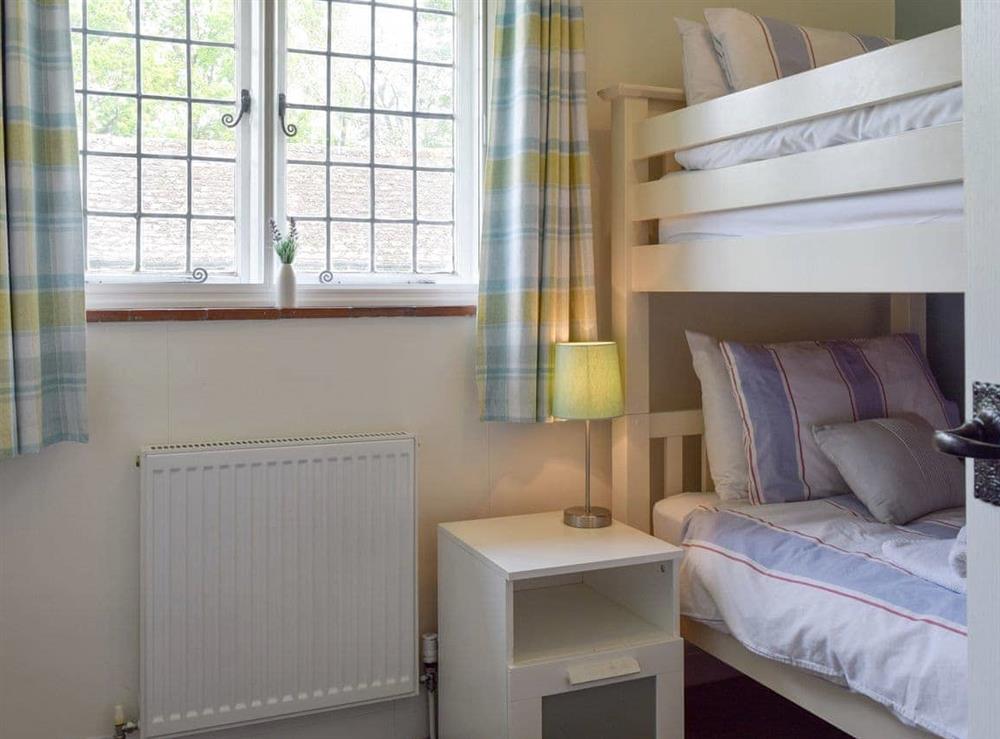 Comfortable bunk bedroom at Kingshill Farm Cottage in Little Kingshull, near Great Missenden, Buckinghamshire