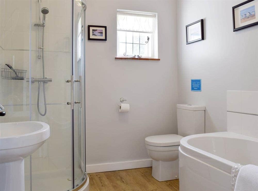 Family bathroom with separate shower cubicle at Kingshill Farm Cottage in Little Kingshull, near Great Missenden, Buckinghamshire