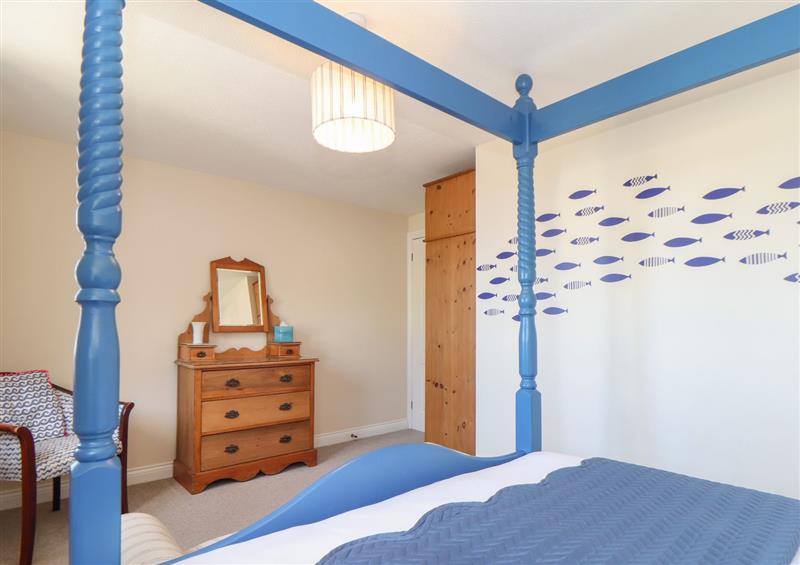 One of the 3 bedrooms (photo 3) at Kingsholm, Porthtowan