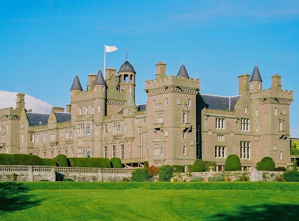 Kinnaird Castle