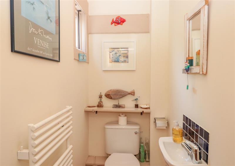 This is the bathroom at Kipper Lodge, Dartmouth