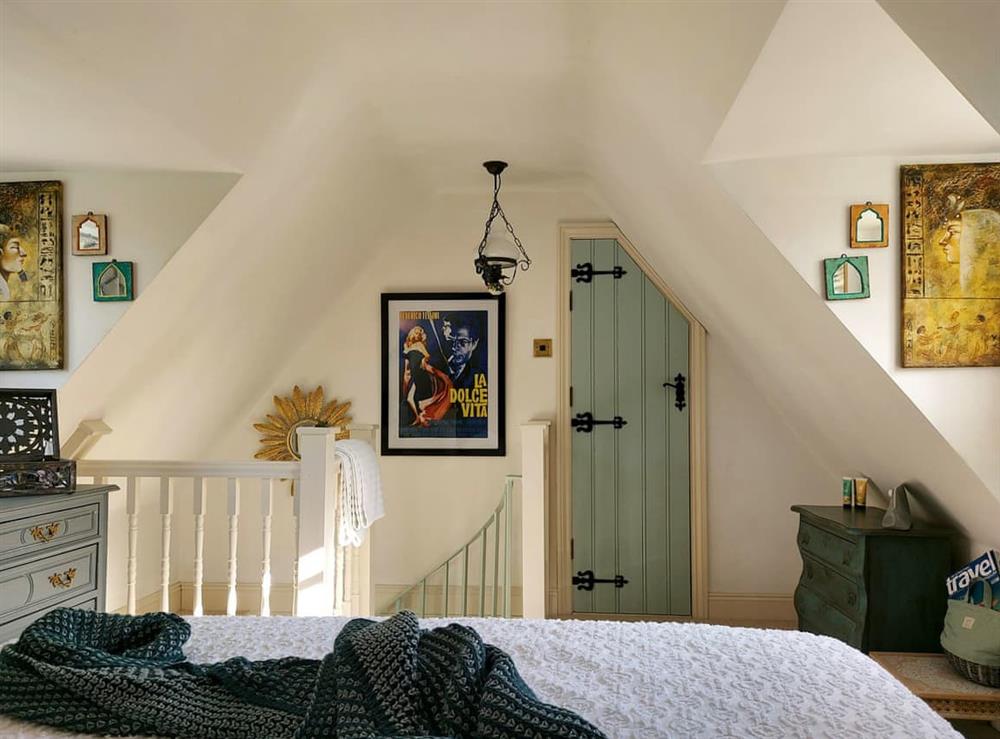 Double bedroom at Kippling Cottage in Etchingham, East Sussex