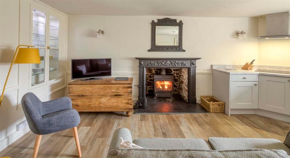 The open plan sitting room, kitchen and dining area (photo 2) at Kipscombe Cottage in Lynton, Devon