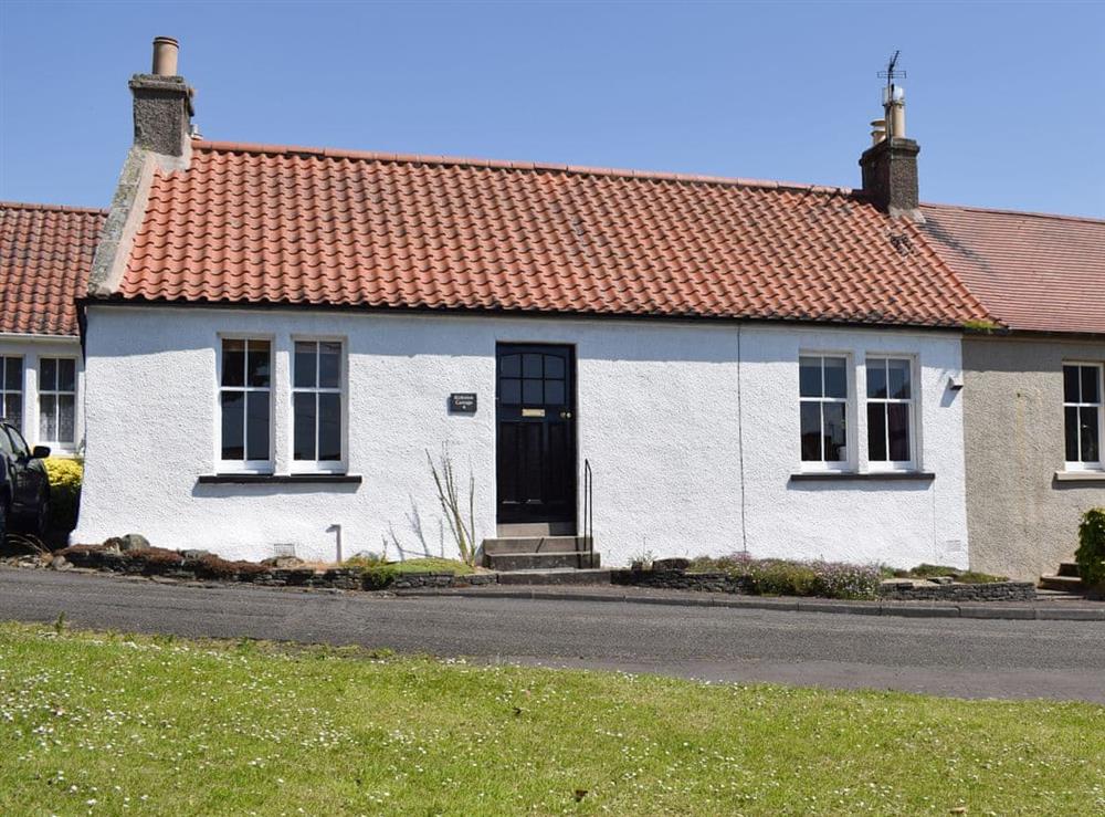 Charming holiday home at Kirkview Cottage in Upper Largo, near Leven, Fife