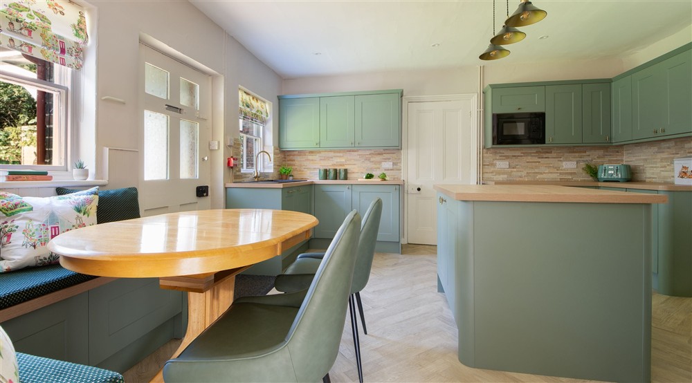 The kitchen and dining room at Kitchen Garden Cottage in Worksop, Nottinghamshire