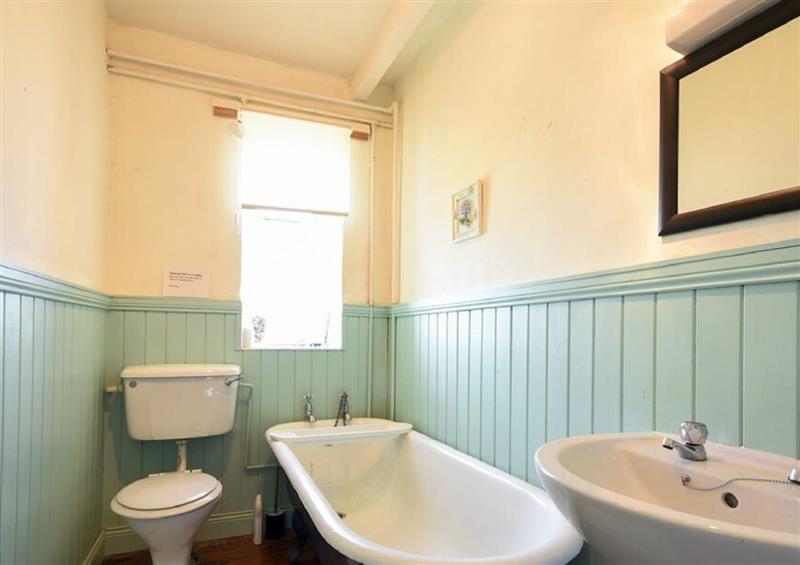 The bathroom at Kittiwake Cottage, Budle Bay, Bamburgh