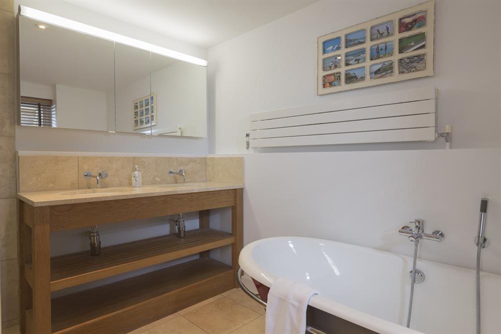 Beautiful en suite bath/shower room at Kittiwake in , Hallsands