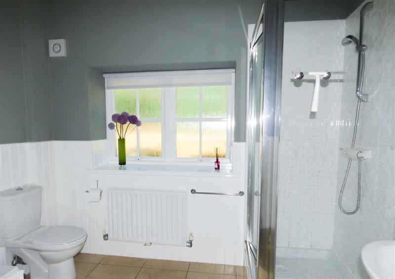 This is the bathroom at Kizzie Cottage, Guyzance near Warkworth
