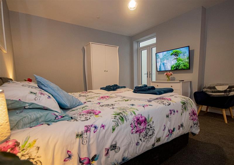This is a bedroom at Klysa, Camborne