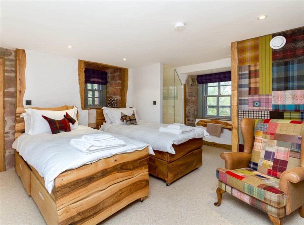 Unique twin bedroom with en-suite at Knock Old Castle in Largs, Ayrshire
