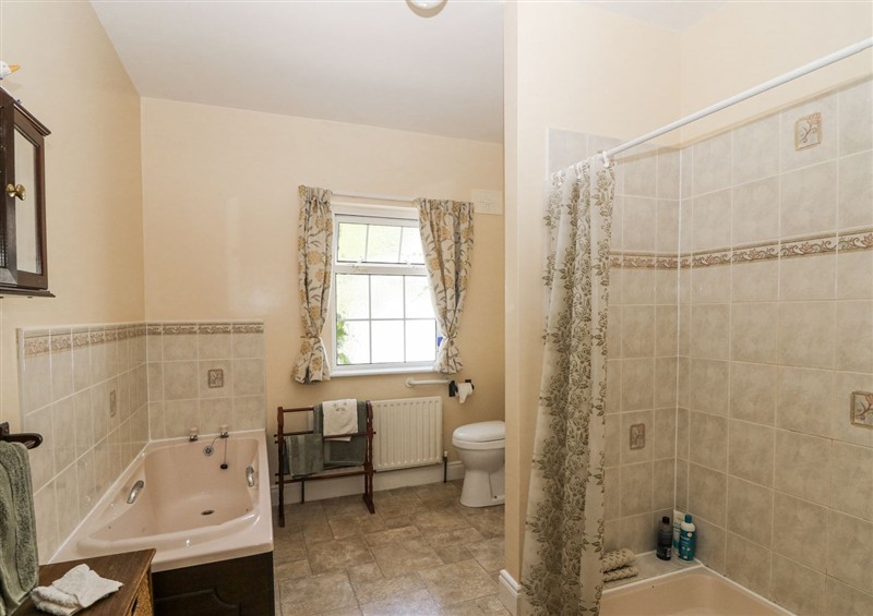 The bathroom (photo 2) at Knockroe Lodge, Lacken near New Ross