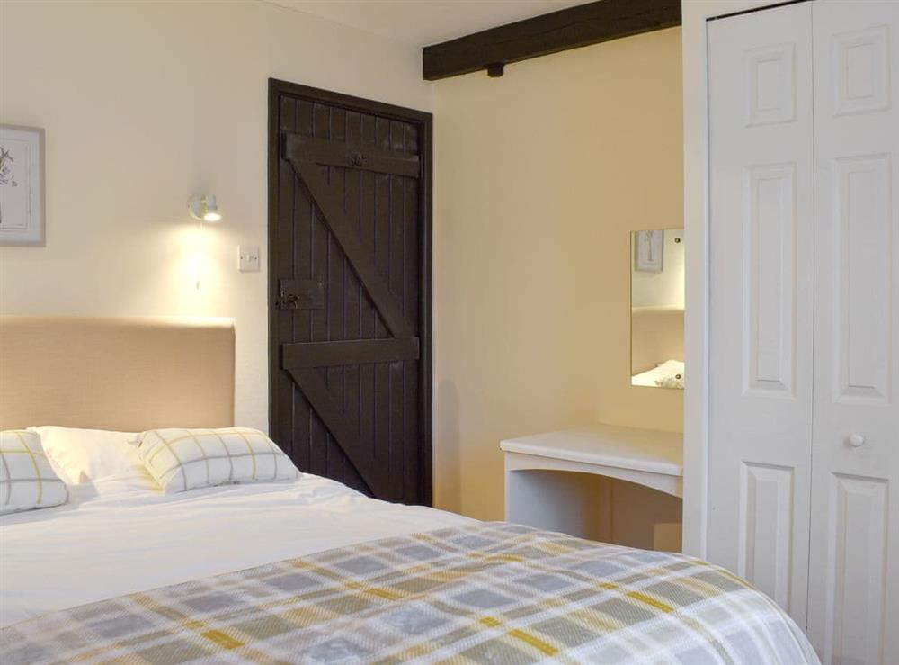 Double bedroom (photo 3) at Knowle Cottage in Colaton Raleigh, near Sidmouth, Devon