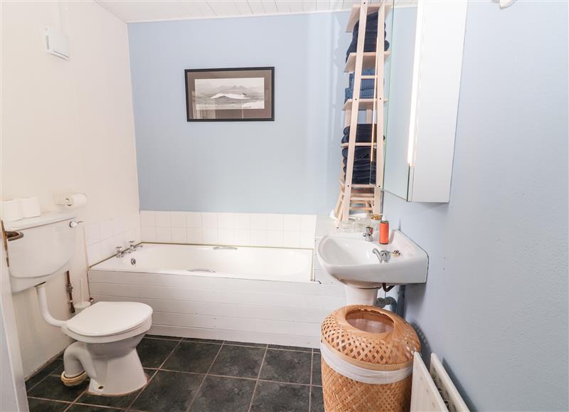 The bathroom at Kyleatunna, Kilmaley near Ennis