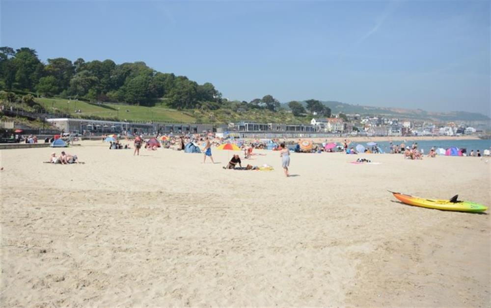 Sand beach at Lyme Regis at La Casa Apartment in Lyme Regis