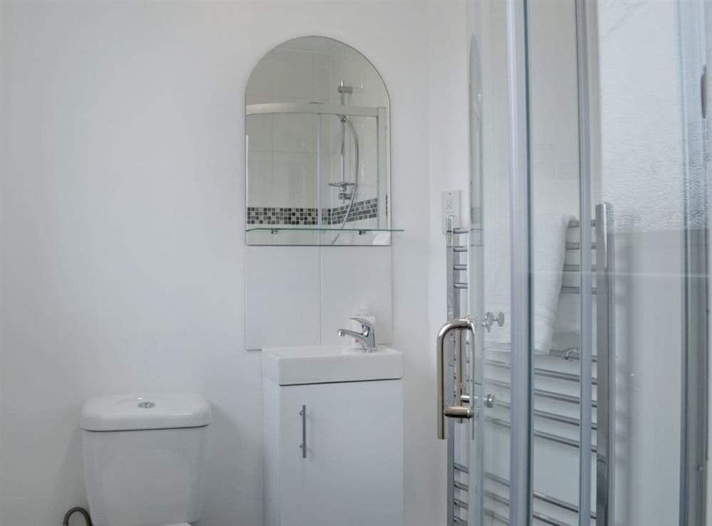 En-suite with shower cubicle at La Falda in Sutton-on-Sea, near Skegness, Lincolnshire