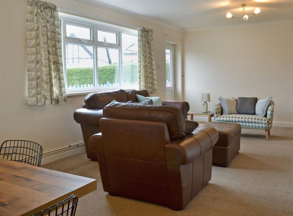 Generous sized�living/dining room at La Falda in Sutton-on-Sea, near Skegness, Lincolnshire