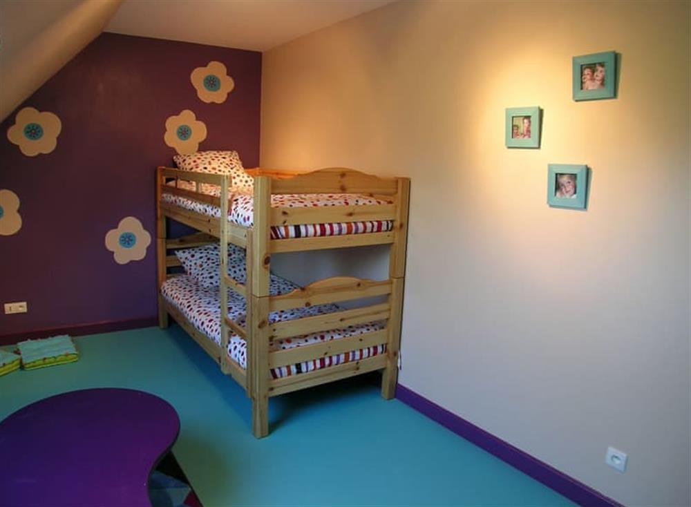 Bunk bedroom