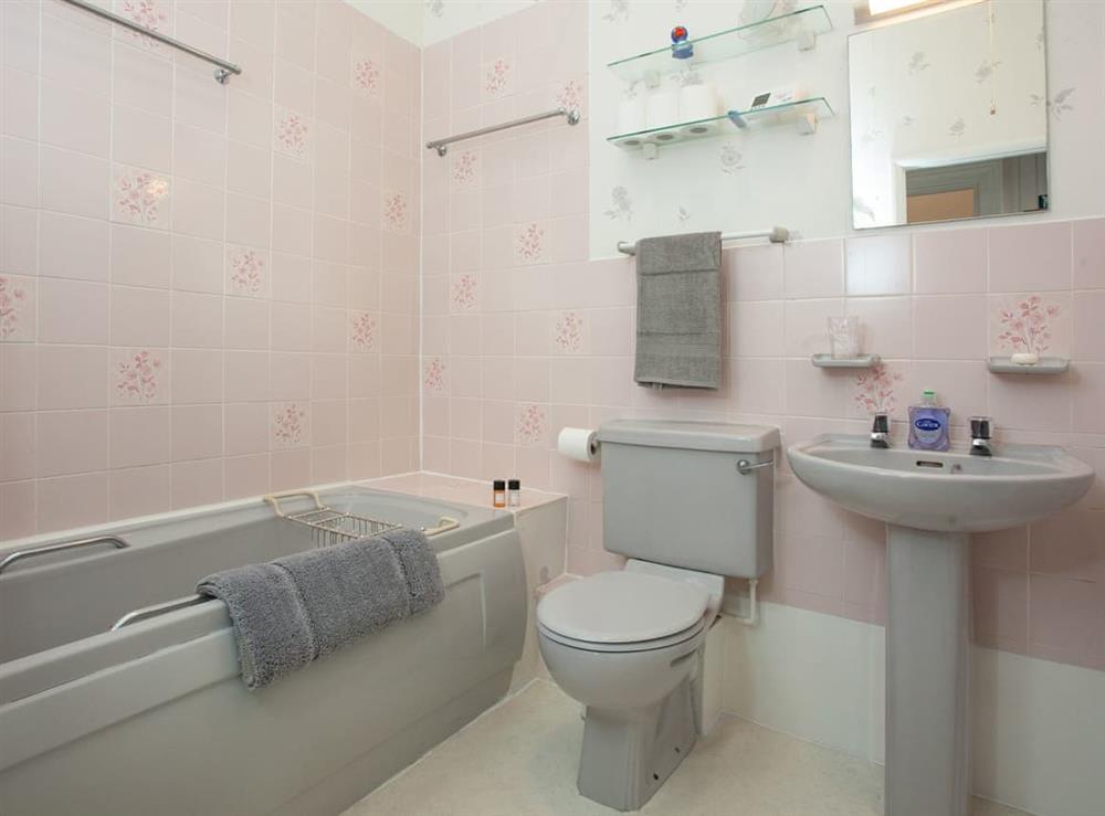 Bathroom at La Fortuna apartment in Teignmouth, Devon