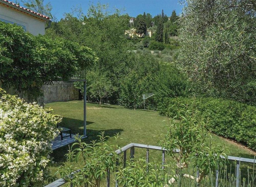 Garden and grounds at La Maison du Coteau in Callian, Côte-d’Azur, France