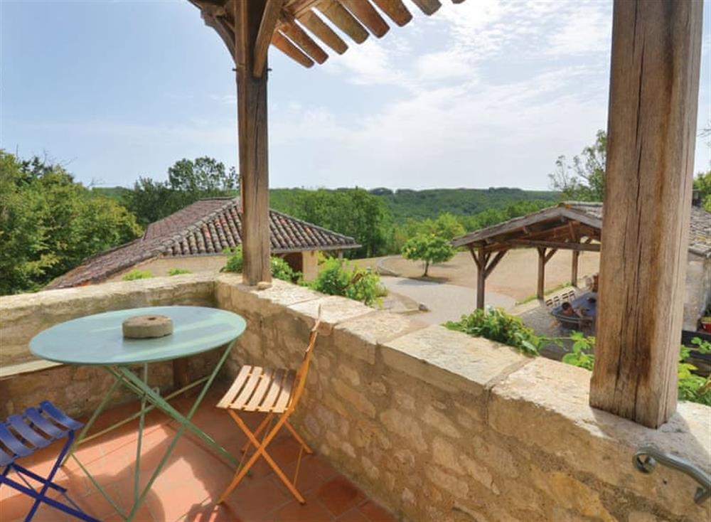 Outdoor area (photo 4) at La Maison du Jardin in Carnac-Rouffiac, Dordogne and Lot, France