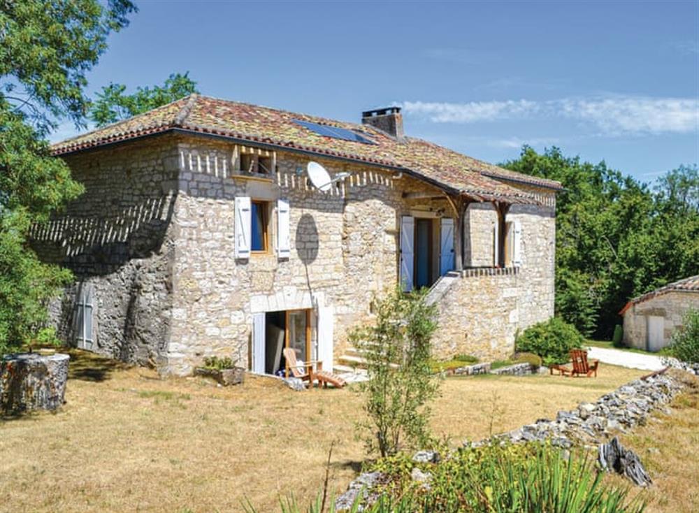 Outdoor area (photo 5) at La Maison du Jardin in Carnac-Rouffiac, Dordogne and Lot, France