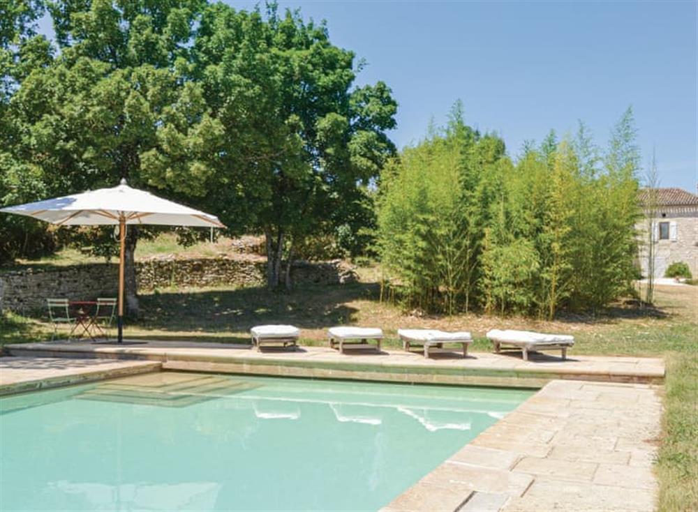 Swimming pool at La Maison du Jardin in Carnac-Rouffiac, Dordogne and Lot, France