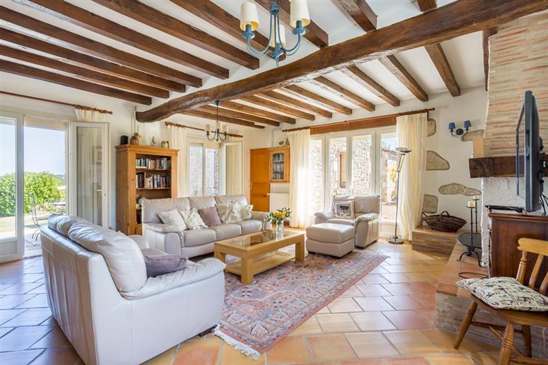 Living room (photo 2) at La Plaine, Bergerac, France