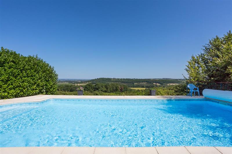 Swimming pool (photo 2) at La Plaine, Bergerac, France