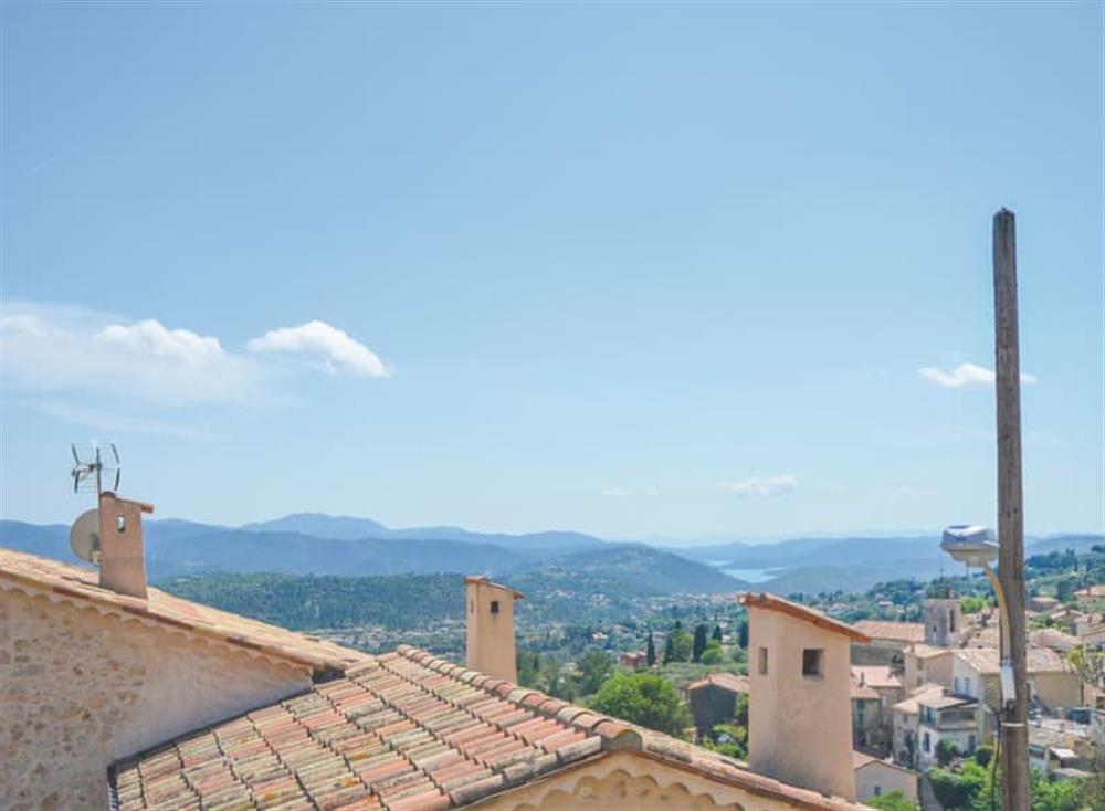 View (photo 2) at La Retraite de la Colline in Spéracèdes, Côte-d’Azur, France