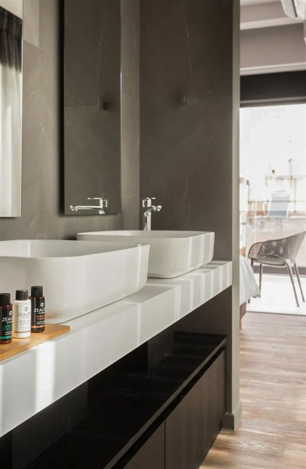 Lachana Penthouse