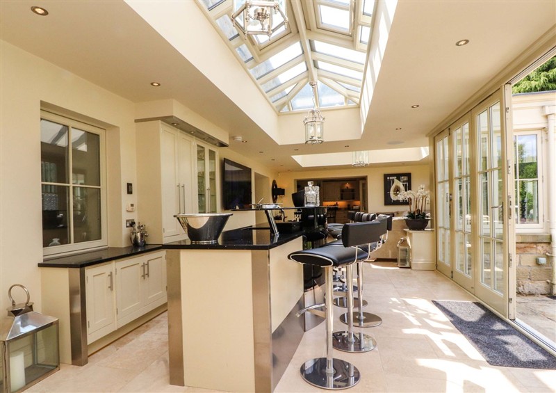 Kitchen (photo 3) at Laithe House, Burnley