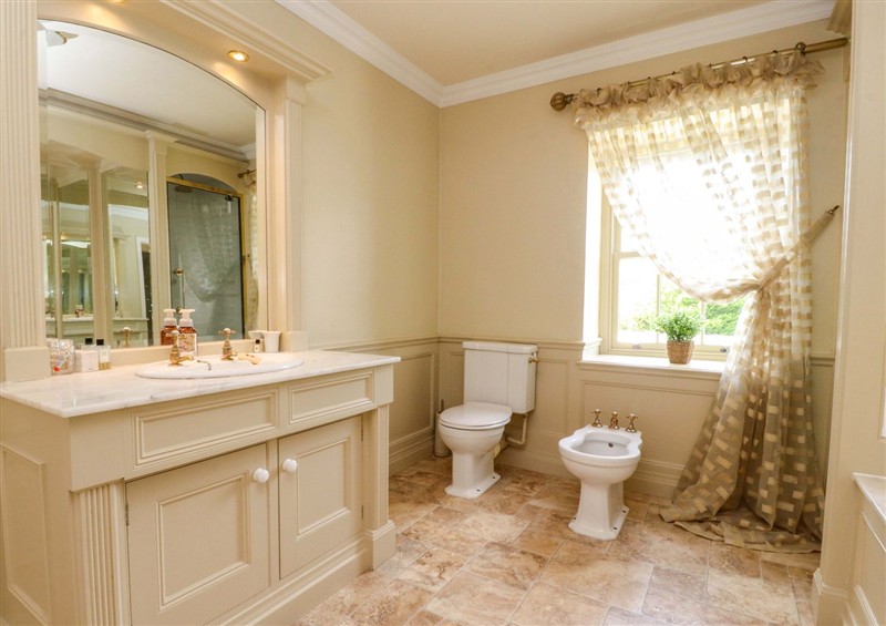 The bathroom (photo 5) at Laithe House, Burnley