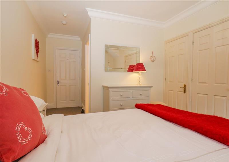This is a bedroom (photo 3) at Lake House Loft, Bowness-On-Windermere
