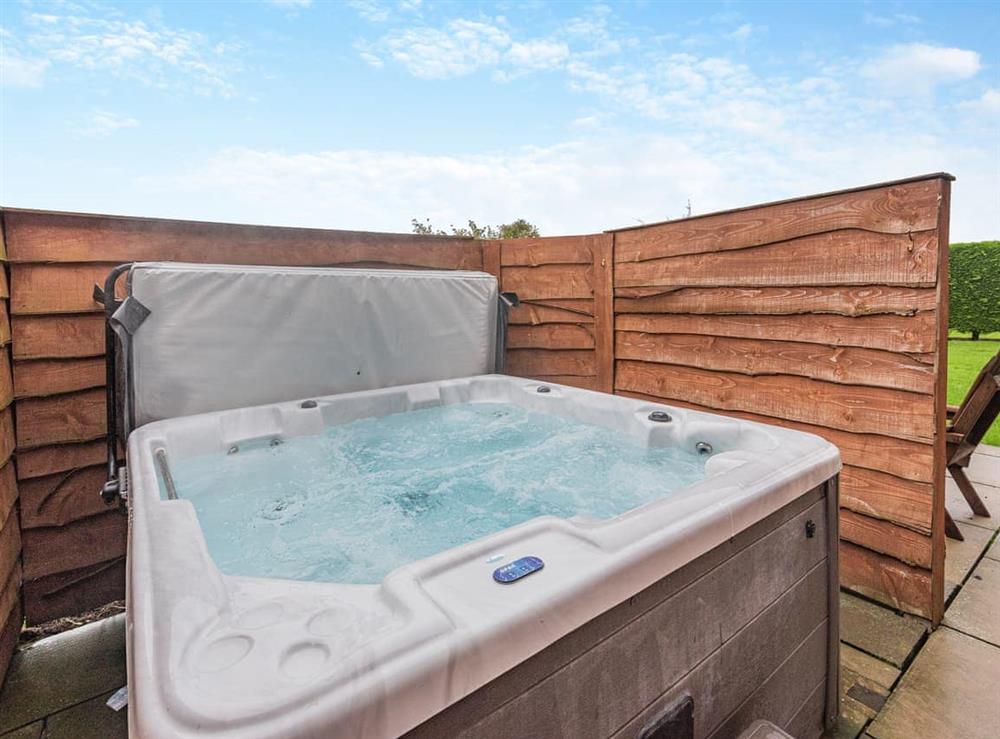 Hot tub at Lake View 2 in Louth, Lincolnshire