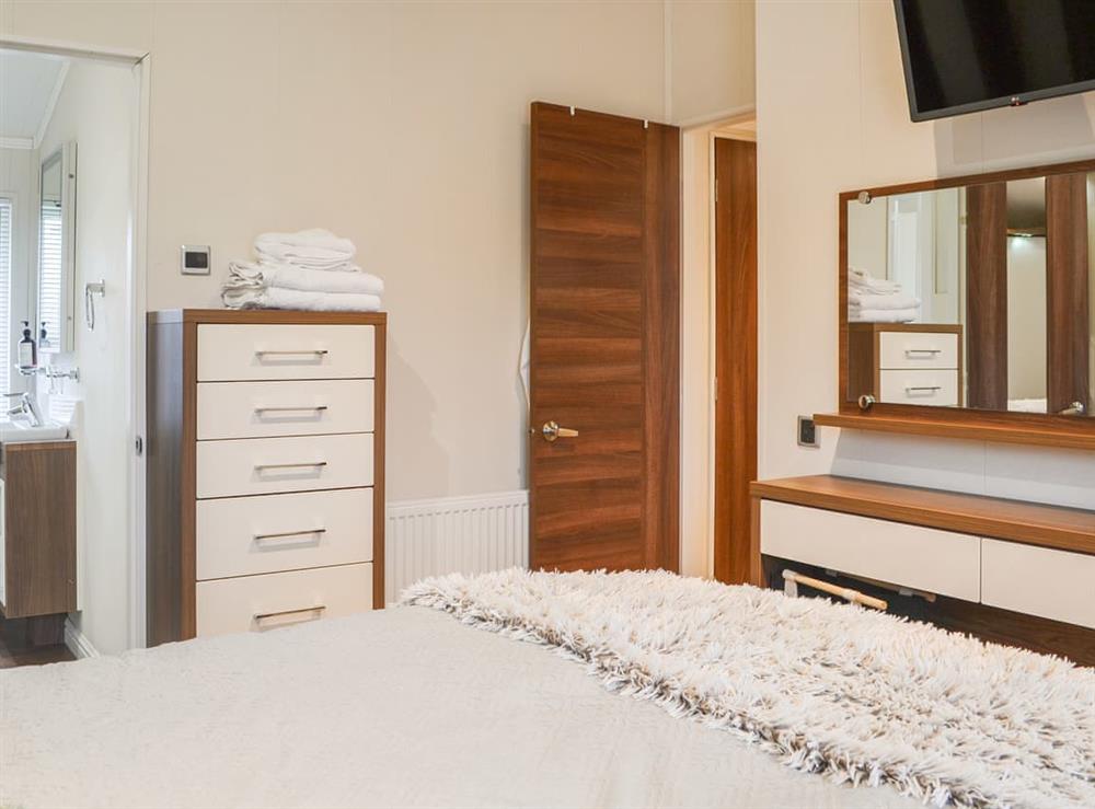 Double bedroom (photo 3) at Lake View No. 65 in Routh, North Humberside