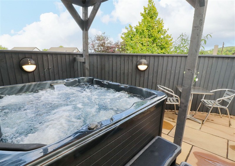 There is a hot tub at Lakes View Apartment 1, Carnforth