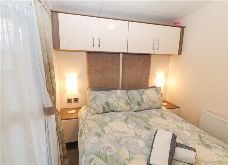 One of the 2 bedrooms (photo 2) at Lakeside Haven, Warton near Carnforth