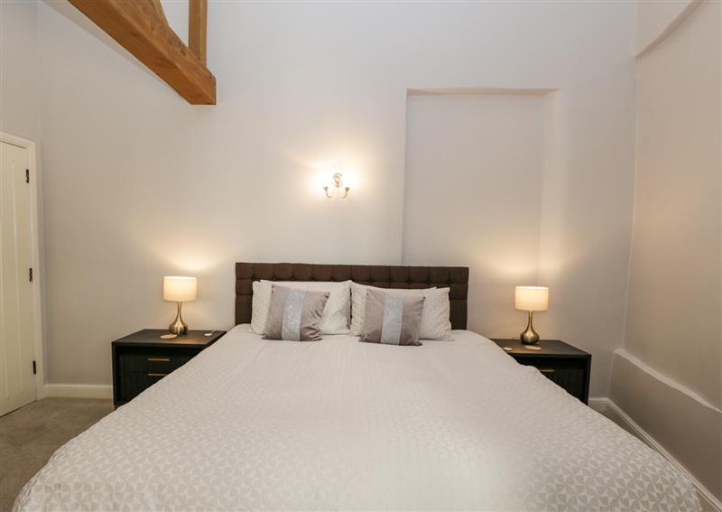One of the 2 bedrooms (photo 2) at Lakeside Mill Cottage, Longfords Mill near Nailsworth