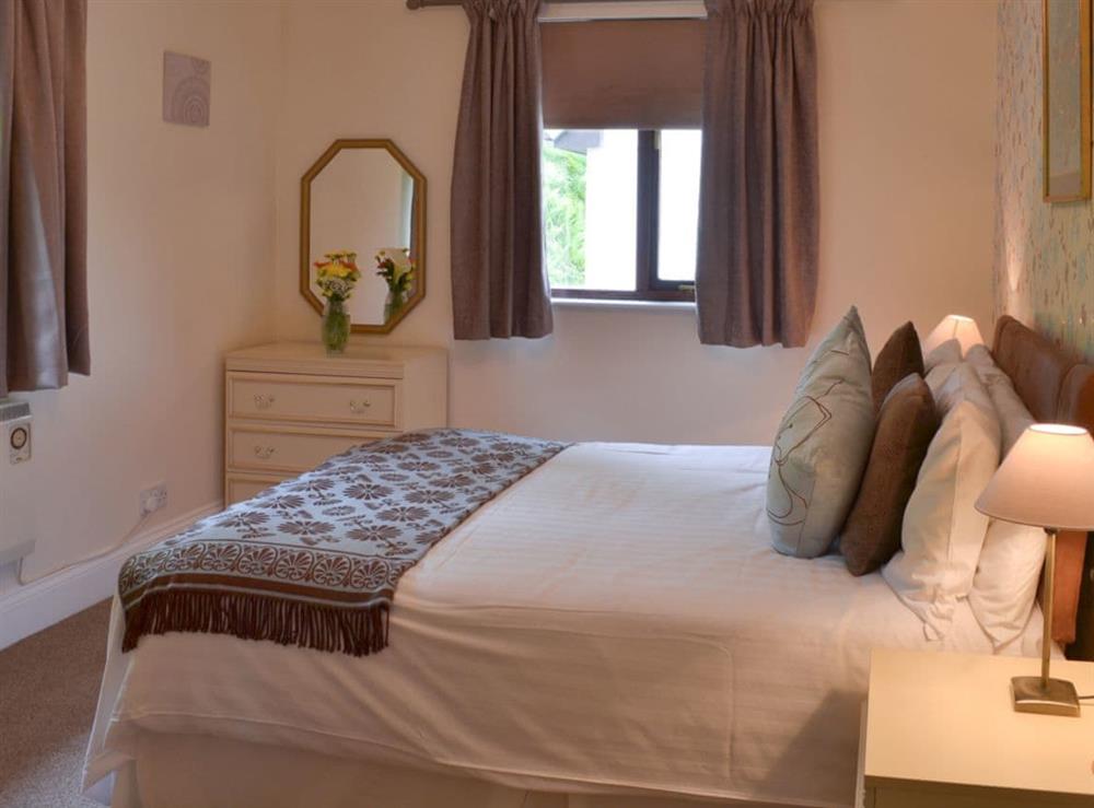 Double bedroom (photo 2) at Lakeview in Liskeard, Cornwall